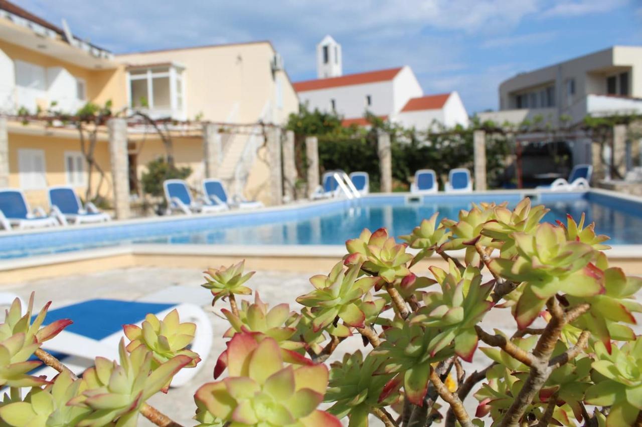 Spacious Bedroom For Two With Pool View - Pansion Hajduk Korcula Exterior photo